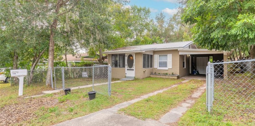 House in DeLand, Florida 2 bedrooms, 62.43 sq.m. № 1432739