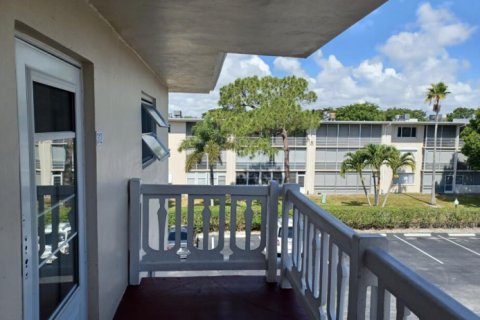 Condominio en venta en Lake Worth, Florida, 2 dormitorios, 83.05 m2 № 919867 - foto 2