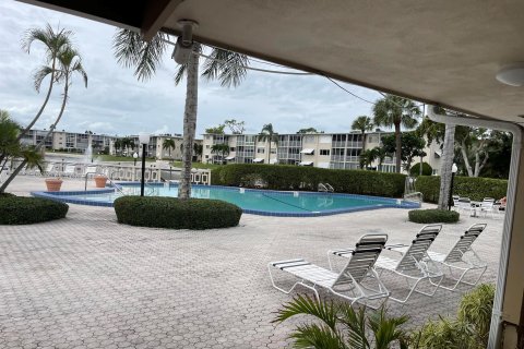 Condo in Lake Worth, Florida, 2 bedrooms  № 919867 - photo 3