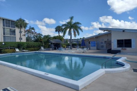 Condominio en venta en Lake Worth, Florida, 2 dormitorios, 83.05 m2 № 919867 - foto 13