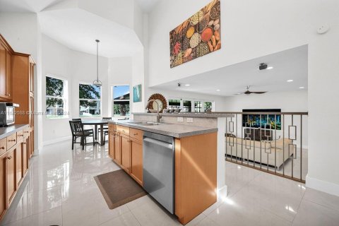 Casa en venta en Miramar, Florida, 4 dormitorios, 285.86 m2 № 1327865 - foto 13