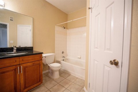 Condo in Orlando, Florida, 2 bedrooms  № 1346766 - photo 19