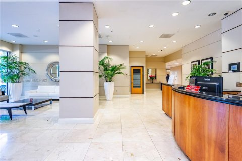 Condo in Sunny Isles Beach, Florida, 1 bedroom  № 1353814 - photo 4