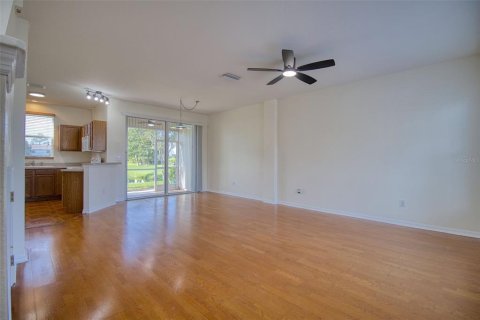 Touwnhouse à vendre à Tampa, Floride: 2 chambres, 106.47 m2 № 1370972 - photo 5