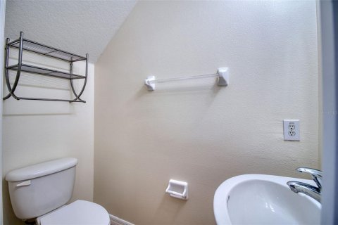 Townhouse in Tampa, Florida 2 bedrooms, 106.47 sq.m. № 1370972 - photo 13