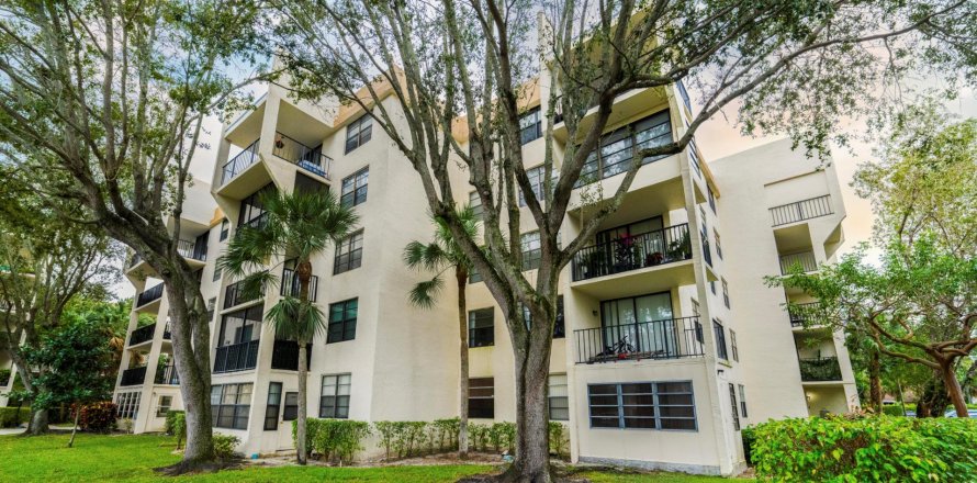 Condo in Tamarac, Florida, 2 bedrooms  № 970340