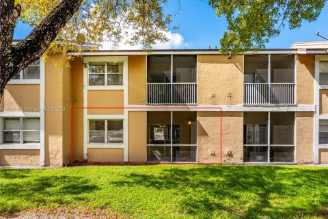 Condominio en venta en Miramar, Florida, 1 dormitorio, 74.32 m2 № 1412170 - foto 15