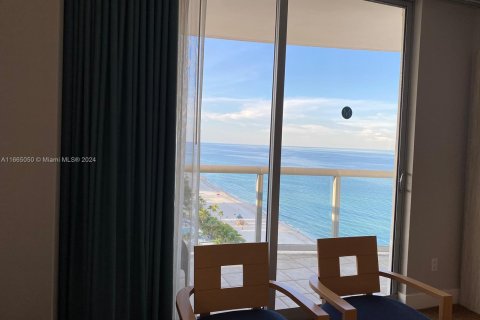 Condo in Sunny Isles Beach, Florida, 1 bedroom  № 1377047 - photo 5