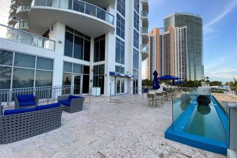 Condominio en venta en Sunny Isles Beach, Florida, 1 dormitorio, 63.92 m2 № 1377047 - foto 28