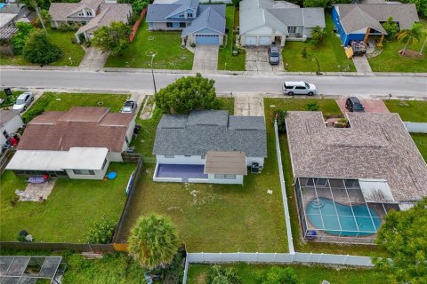 Casa en venta en Port Richey, Florida, 3 dormitorios, 115.57 m2 № 1361243 - foto 8