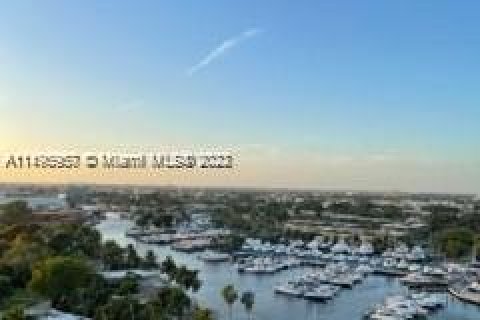 Condo in Miami, Florida, 1 bedroom  № 873588 - photo 12