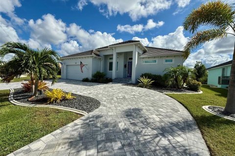 Casa en venta en Punta Gorda, Florida, 3 dormitorios, 200.58 m2 № 1394100 - foto 1