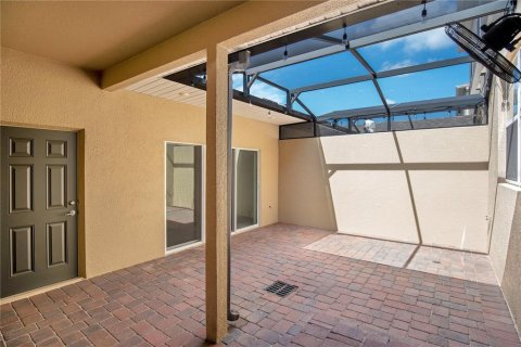 Townhouse in Winter Garden, Florida 3 bedrooms, 156.82 sq.m. № 1289467 - photo 15