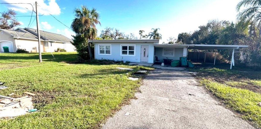 House in Punta Gorda, Florida 3 bedrooms, 128.39 sq.m. № 1414300