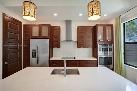 Casa en alquiler en Miami Lakes, Florida, 4 dormitorios, 239.87 m2 № 1345018 - foto 18