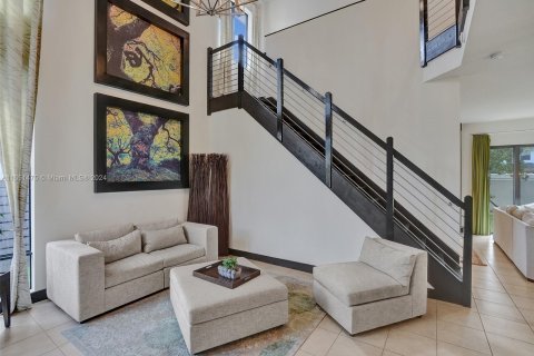 Villa ou maison à louer à Miami Lakes, Floride: 4 chambres, 239.87 m2 № 1345018 - photo 3