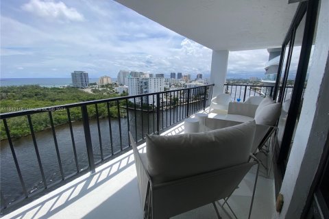 Condominio en alquiler en Fort Lauderdale, Florida, 2 dormitorios, 150.5 m2 № 1345020 - foto 11