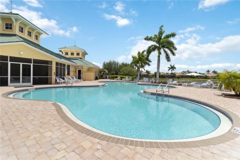 Villa ou maison à vendre à North Port, Floride: 2 chambres, 125.33 m2 № 1211001 - photo 30