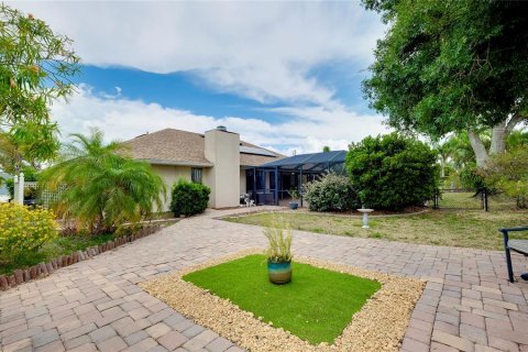 Villa ou maison à vendre à Punta Gorda, Floride: 3 chambres, 163.14 m2 № 1156934 - photo 5