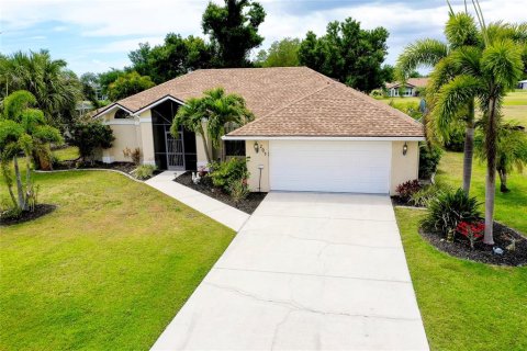 Villa ou maison à vendre à Punta Gorda, Floride: 3 chambres, 163.14 m2 № 1156934 - photo 19