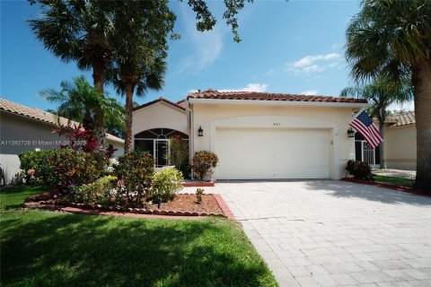 House in Port St. Lucie, Florida 3 bedrooms, 141.77 sq.m. № 517811 - photo 2