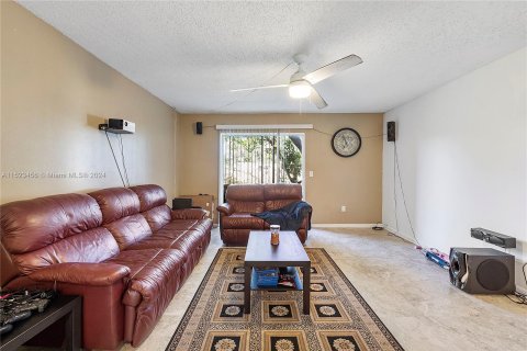 Copropriété à vendre à Coral Springs, Floride: 2 chambres, 95.69 m2 № 997941 - photo 13