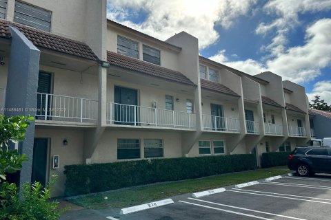 Condominio en venta en Coral Springs, Florida, 3 dormitorios, 133.78 m2 № 846119 - foto 2