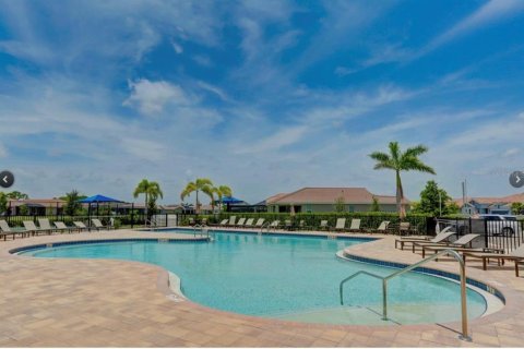 Villa ou maison à vendre à Nokomis, Floride: 4 chambres, 215.16 m2 № 1133633 - photo 4