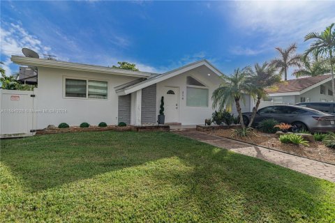 Villa ou maison à vendre à Dania Beach, Floride: 3 chambres, 123.19 m2 № 1186119 - photo 5