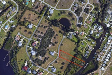 Terreno en venta en Punta Gorda, Florida № 1206479 - foto 13