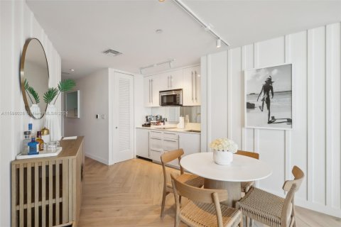 Copropriété à vendre à Miami Beach, Floride: 2 chambres, 119.57 m2 № 1206567 - photo 21