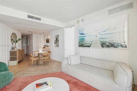 Copropriété à vendre à Miami Beach, Floride: 2 chambres, 119.57 m2 № 1206567 - photo 20