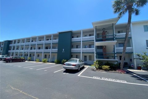 Condo in Bradenton, Florida, 1 bedroom  № 1369637 - photo 19