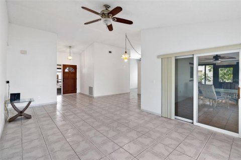 Villa ou maison à vendre à Kissimmee, Floride: 3 chambres, 125.98 m2 № 1369636 - photo 8