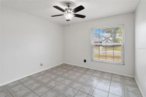 House in Kissimmee, Florida 3 bedrooms, 125.98 sq.m. № 1369636 - photo 12