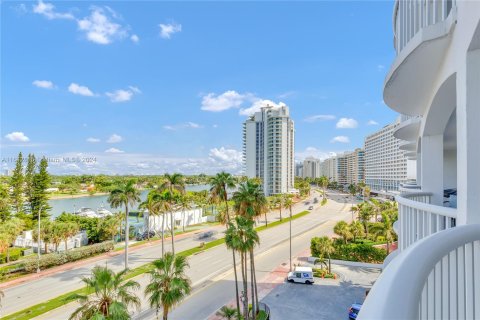 Copropriété à vendre à Miami Beach, Floride: 52.95 m2 № 1321610 - photo 2