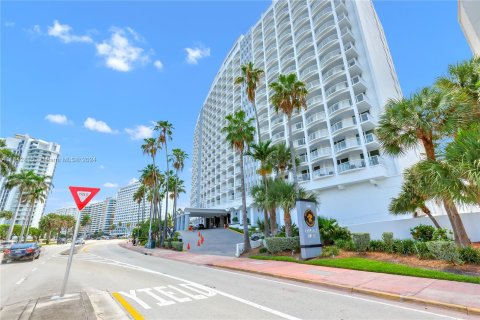 Copropriété à vendre à Miami Beach, Floride: 52.95 m2 № 1321610 - photo 30