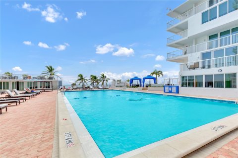 Studio in the Condo in Miami Beach, Florida  № 1321610 - photo 25