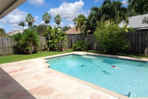 Villa ou maison à vendre à Sunrise, Floride: 3 chambres, 157.28 m2 № 991738 - photo 7