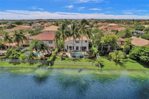 Villa ou maison à vendre à Miramar, Floride: 4 chambres, 281.4 m2 № 1345825 - photo 4