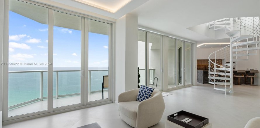 Condominio en Sunny Isles Beach, Florida, 3 dormitorios  № 1345826