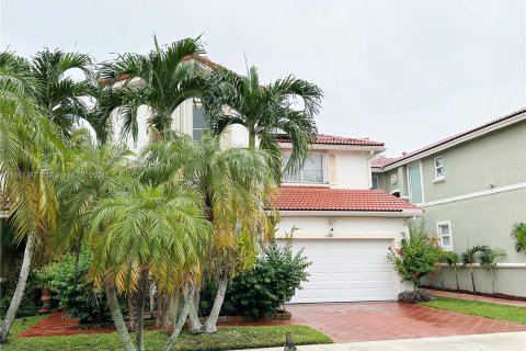 Casa en venta en Miami, Florida, 4 dormitorios, 233.28 m2 № 1345966 - foto 8