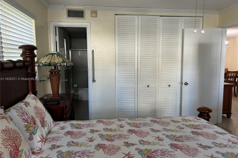 Copropriété à vendre à Hallandale Beach, Floride: 2 chambres, 92.9 m2 № 1289160 - photo 20