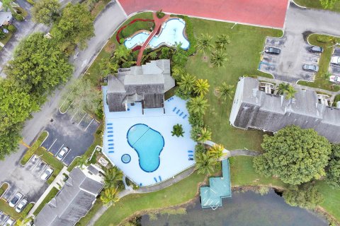 Copropriété à vendre à Lauderdale Lakes, Floride: 2 chambres, 94.76 m2 № 936454 - photo 1