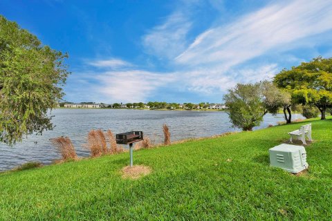 Condo in Lauderdale Lakes, Florida, 2 bedrooms  № 936454 - photo 15