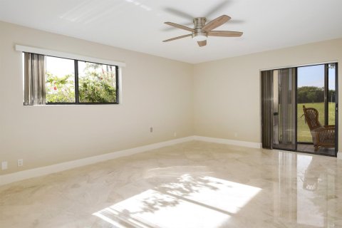 House in Lake Worth, Florida 3 bedrooms, 208.1 sq.m. № 936758 - photo 19