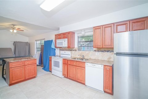 Duplex à vendre à Orlando, Floride: 5 chambres, 218.51 m2 № 1261490 - photo 6