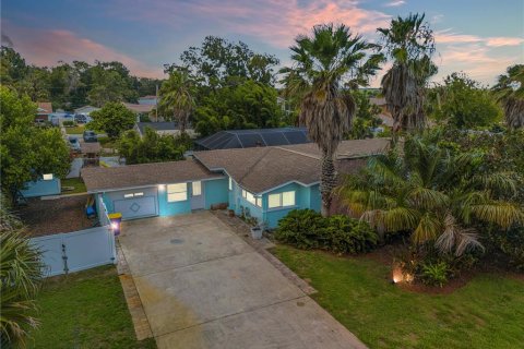 Villa ou maison à vendre à Edgewater, Floride: 3 chambres, 146.41 m2 № 1279789 - photo 1