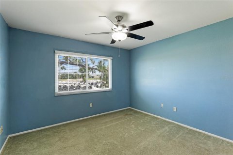 Touwnhouse à vendre à North Port, Floride: 2 chambres, 121.42 m2 № 1279758 - photo 23