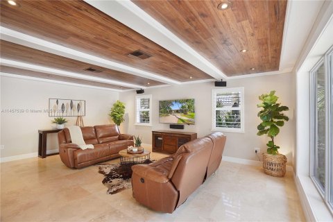 Casa en venta en Miami Lakes, Florida, 4 dormitorios, 266.44 m2 № 732529 - foto 20